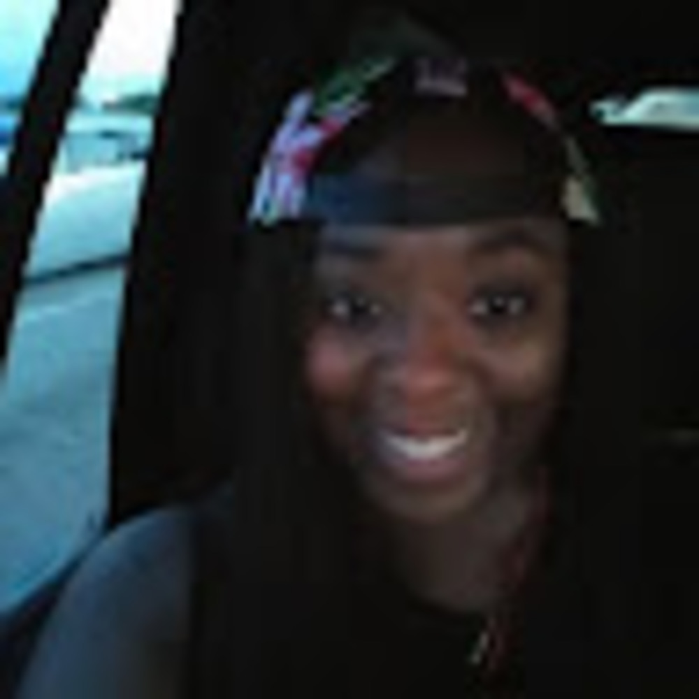 Meet your Posher, Candis